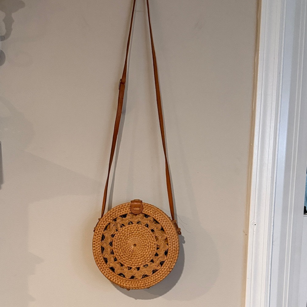 Handwoven Round Crossbody Bag in Tan